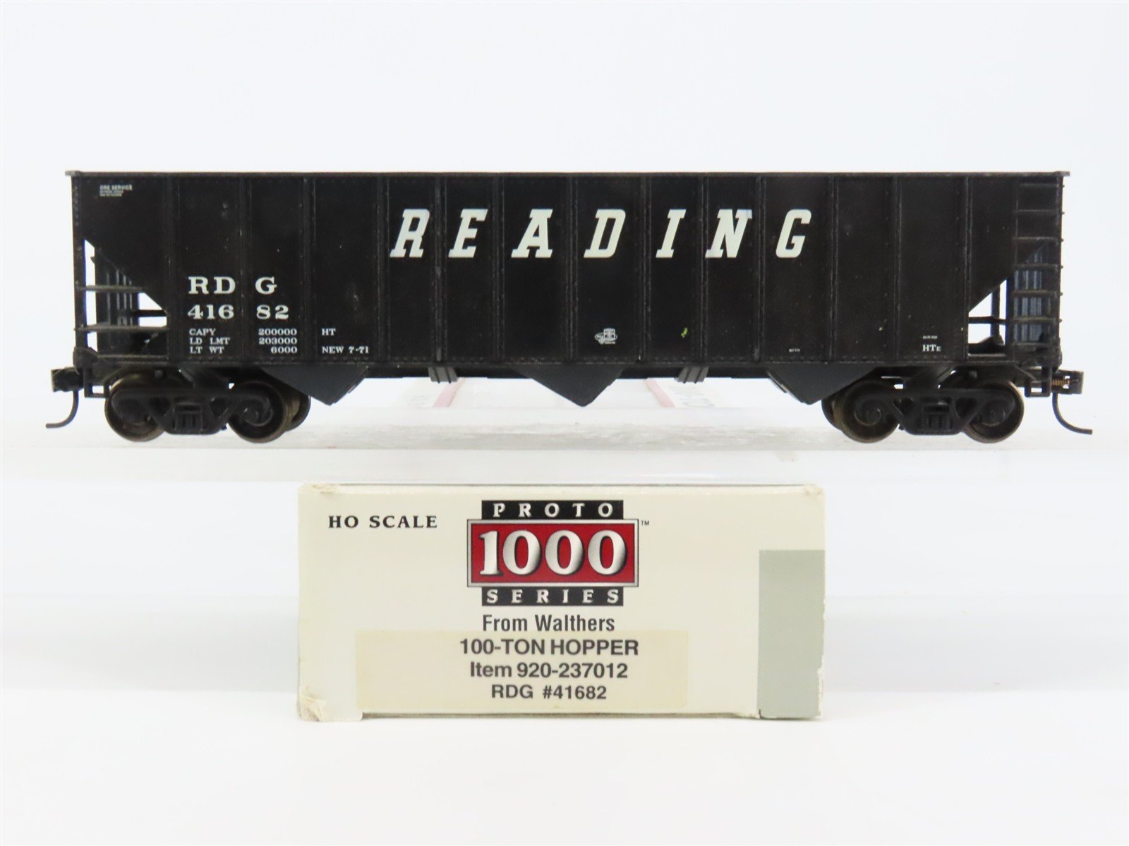HO Scale PROTO 1000 920-237012 RDG Reading 3-Bay Hopper 41682 RTR