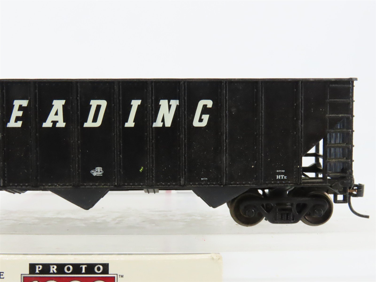 HO Scale PROTO 1000 920-237012 RDG Reading 3-Bay Hopper 41682 RTR