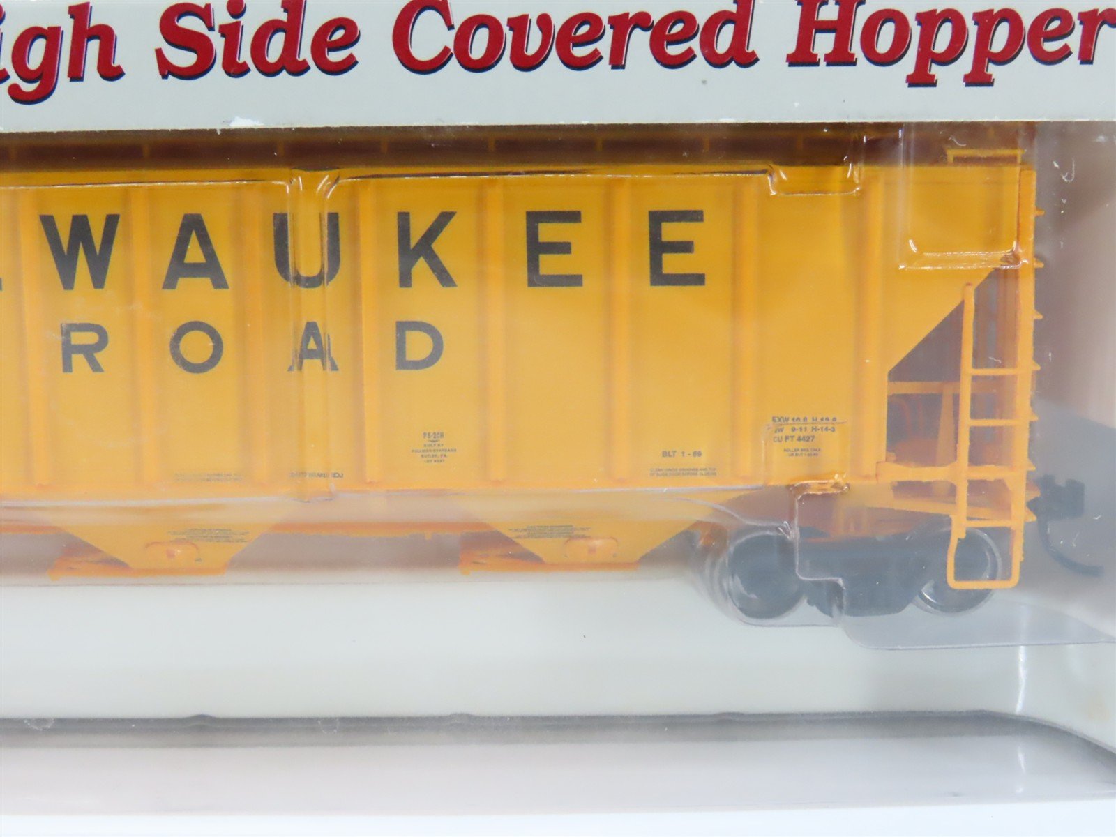 HO Scale PROTO 2000 23779 MILW Milwaukee Road Hopper 97533 RTR