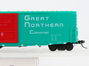 HO Scale Kadee 6374 GN Great Northern 50' 50' PS-1 Box Car 39849 RTR