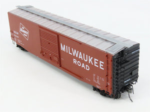 HO Scale Kadee 6368 MILW Milwaukee Road 50' PS-1 Box Car 52045 RTR