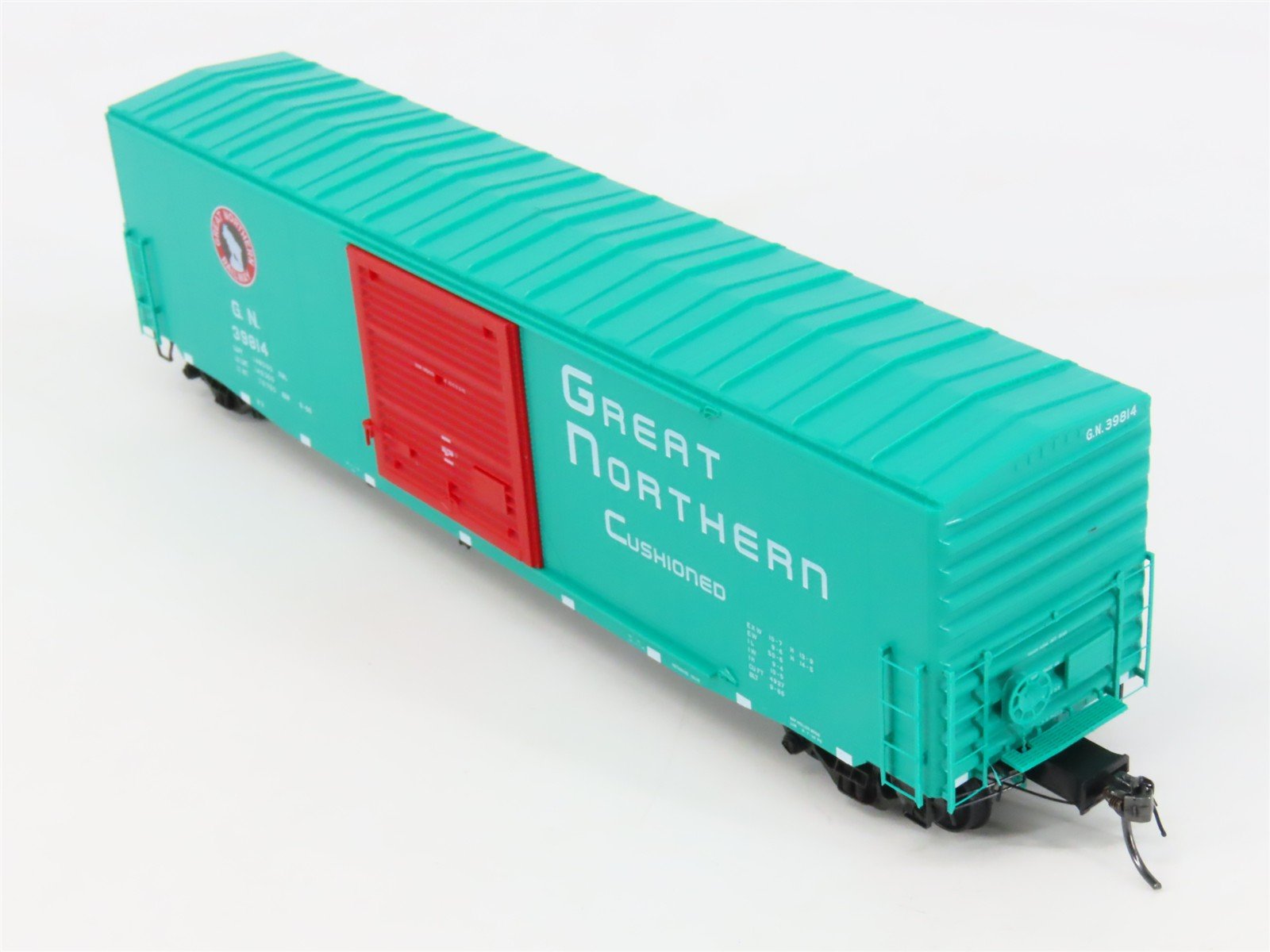 HO Scale Kadee 6398 GN Great Northern 50' PS-1 Box Car 39814 RTR