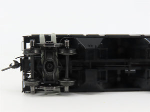 HO Scale Kadee 8329 CRR Clinchfield 2-Bay Covered Hopper 60139 RTR
