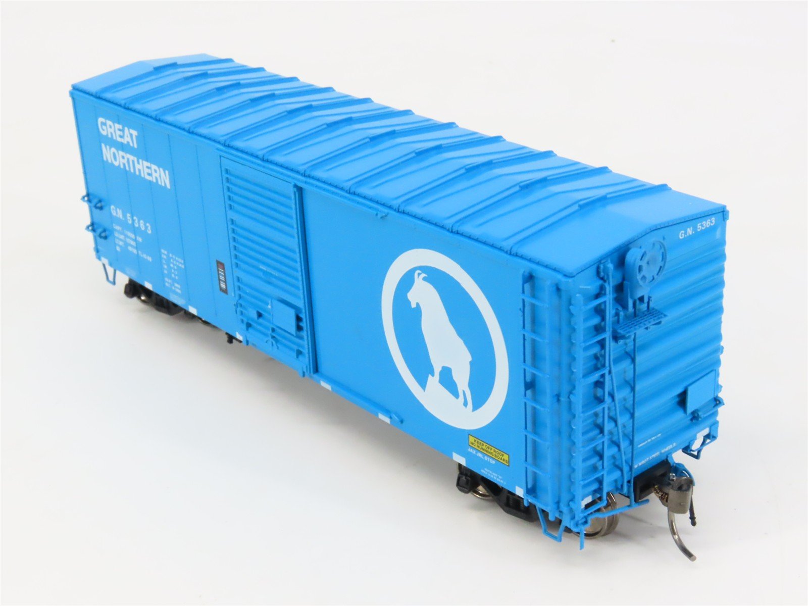HO Scale Rapido 155007A GN Great Northern 40' Box Car 5363 RTR