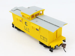 HO Scale Walthers 932-27525 C&O 25' Wood Caboose 2-Pack 90776, 90799 RTR