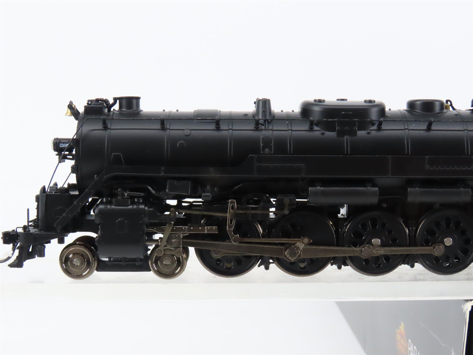 HO Scale Broadway Limited BLI 6800 RDG Reading 4-8-4 T1 Steam #2105 - Paragon4