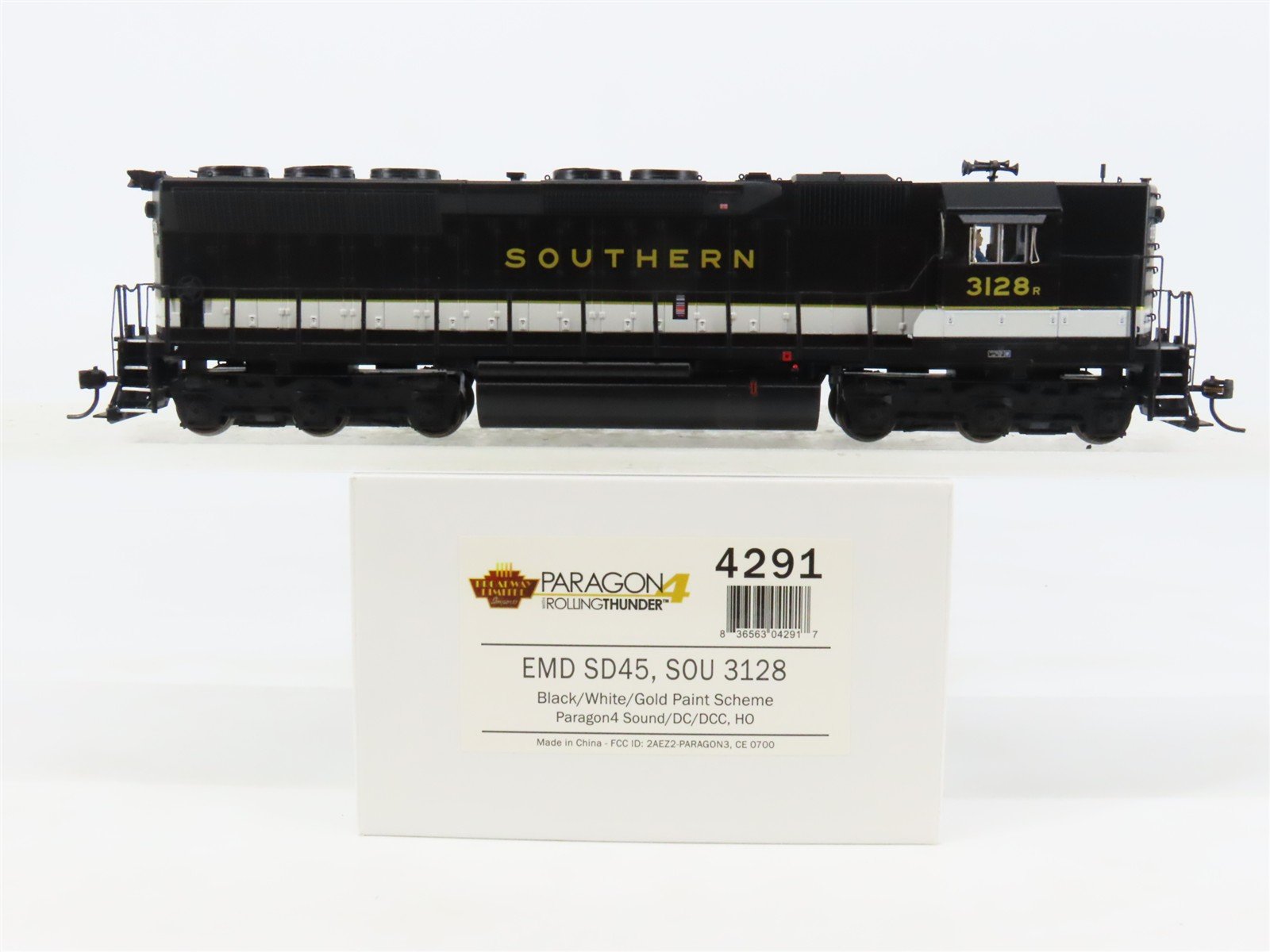 HO Scale Broadway Limited BLI 4291 SOU Southern EMD SD45 Diesel #3128 - Paragon4
