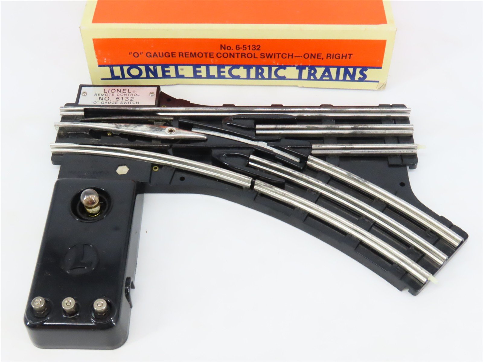 O Gauge 3-Rail Lionel 6-5132 Righthand Remote Switch Track Piece