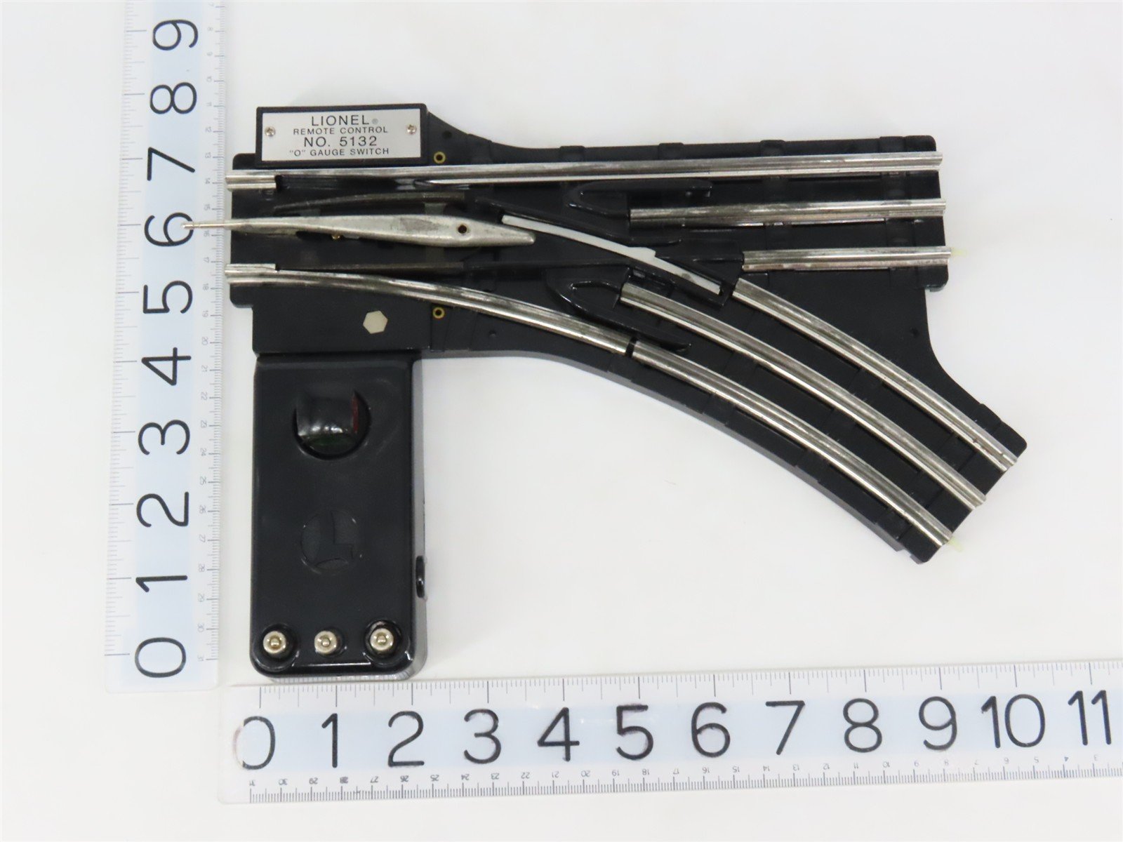 O Gauge 3-Rail Lionel 6-5132 Righthand Remote Switch Track Piece