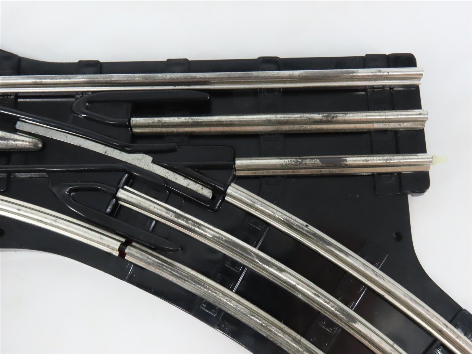O Gauge 3-Rail Lionel 6-5132 Righthand Remote Switch Track Piece