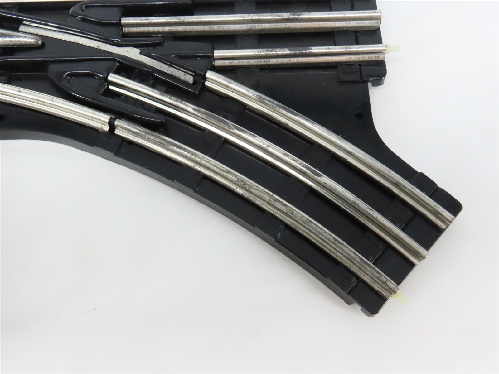 O Gauge 3-Rail Lionel 6-5132 Righthand Remote Switch Track Piece