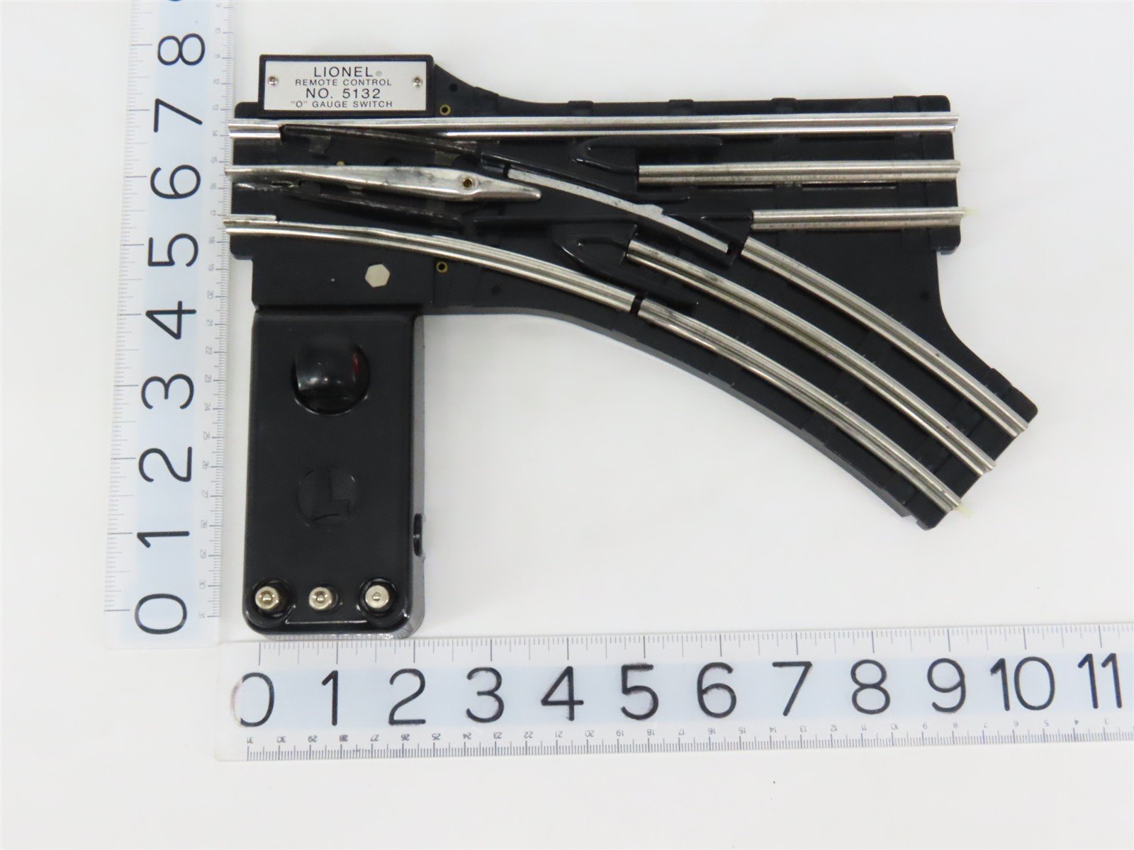 O Gauge 3-Rail Lionel 6-5132 Righthand Remote Switch Track Piece
