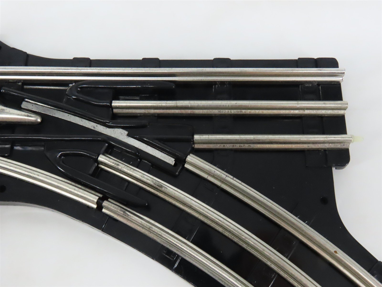 O Gauge 3-Rail Lionel 6-5132 Righthand Remote Switch Track Piece