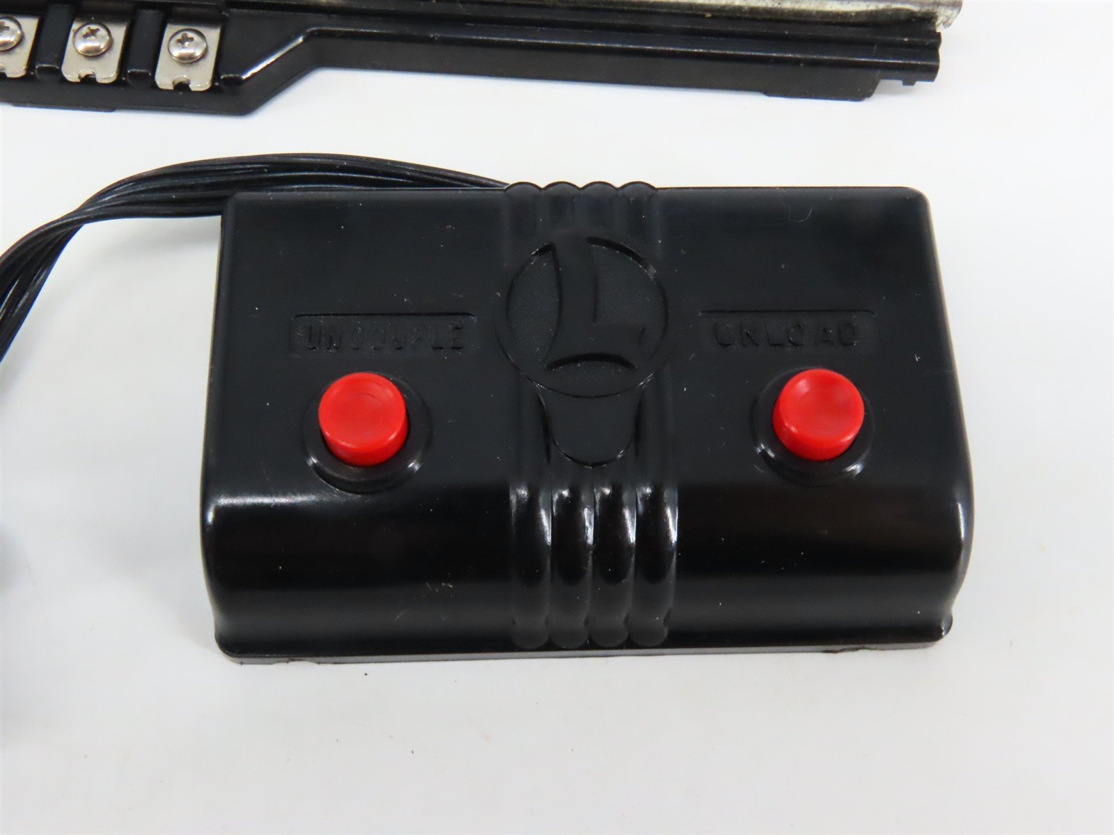 O Gauge 3-Rail Lionel 6-5530 Operating Straight Track Piece