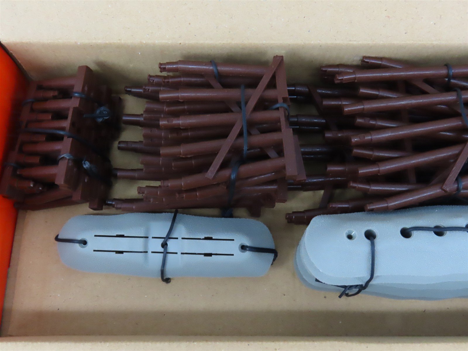O Scale Lionel 6-12037 Graduated Trestle Set