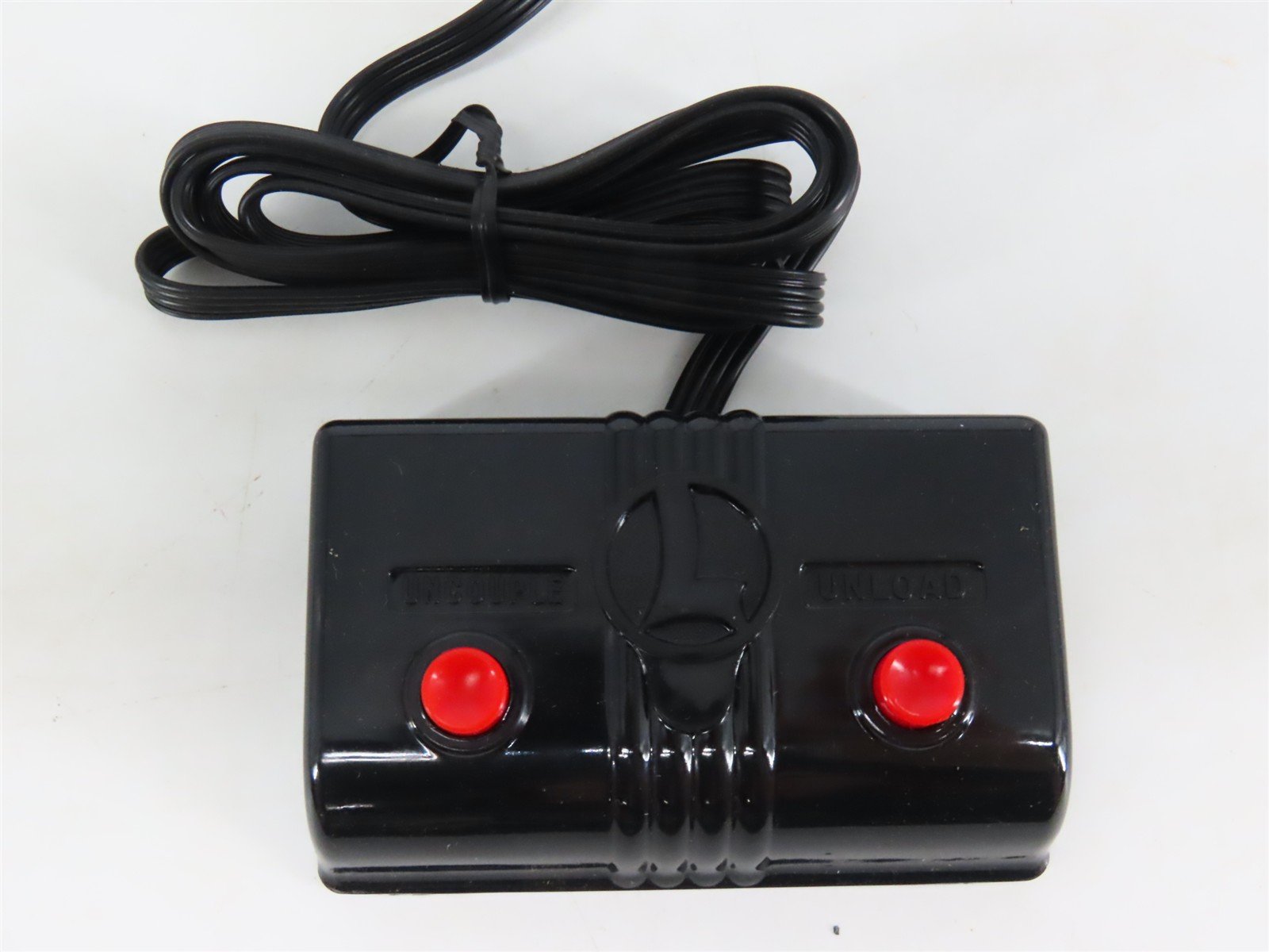 O-27 Gauge 3-Rail Lionel 6-12746 Operating Straight Track Piece