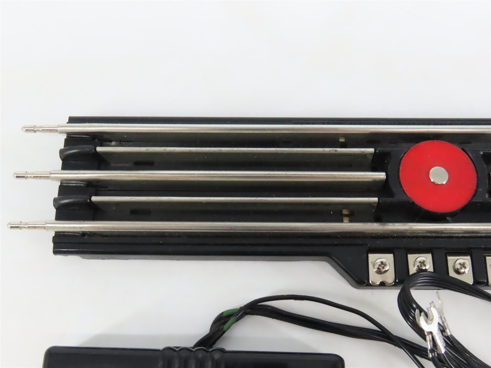 O Gauge 3-Rail Lionel 6-65530 Operating Straight Track Piece