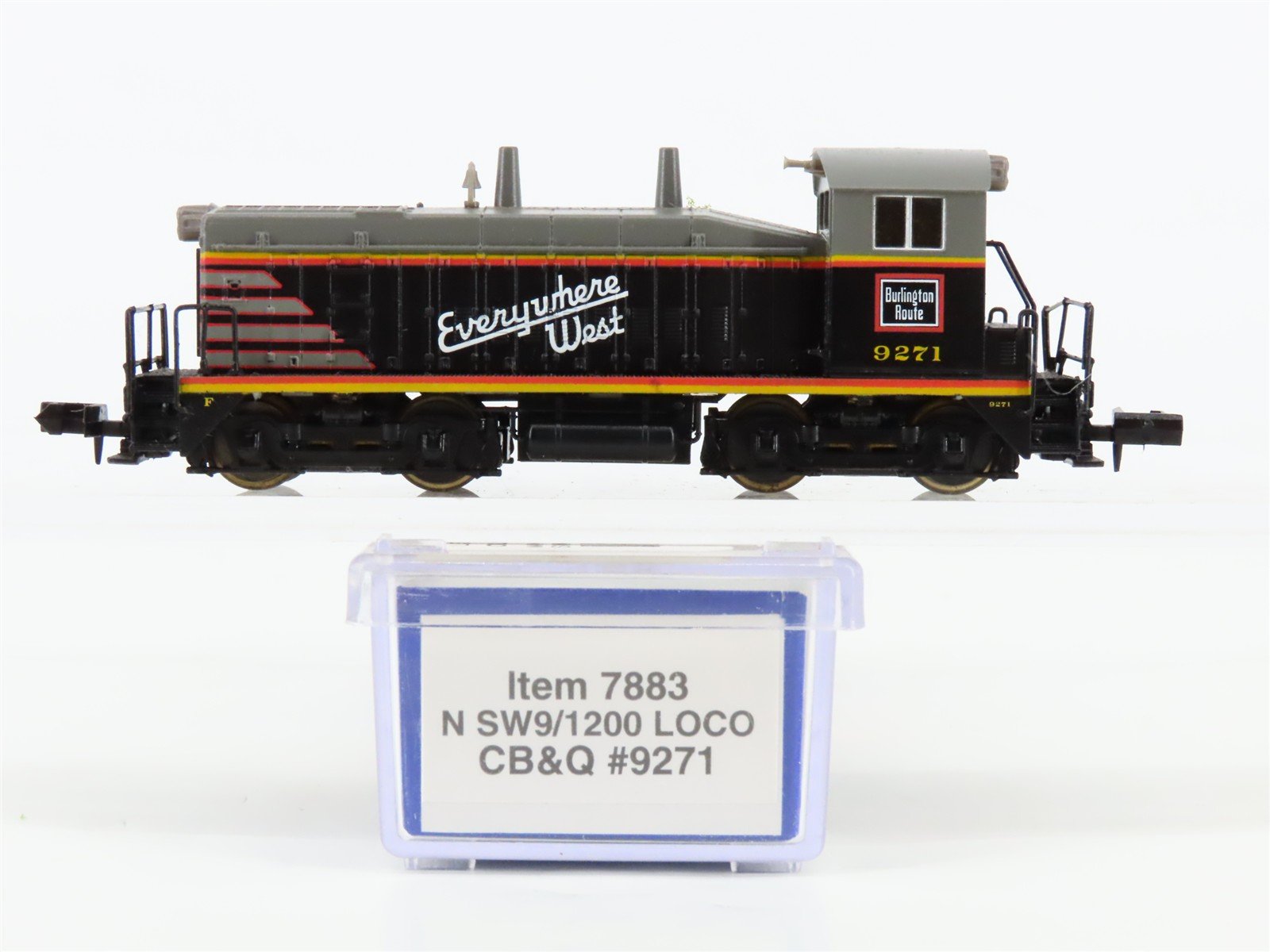 N Scale Life-Like 7883 CBQ Burlington SW9/1200 Diesel Locomotive #9271