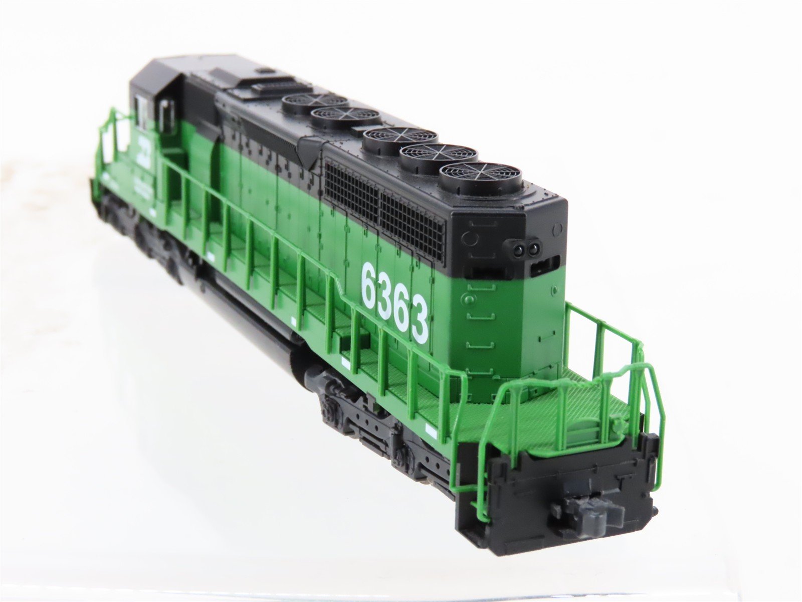 N Scale Kato 176-4802 BN Burlington Northern SD40-2 Diesel Locomotive #6363