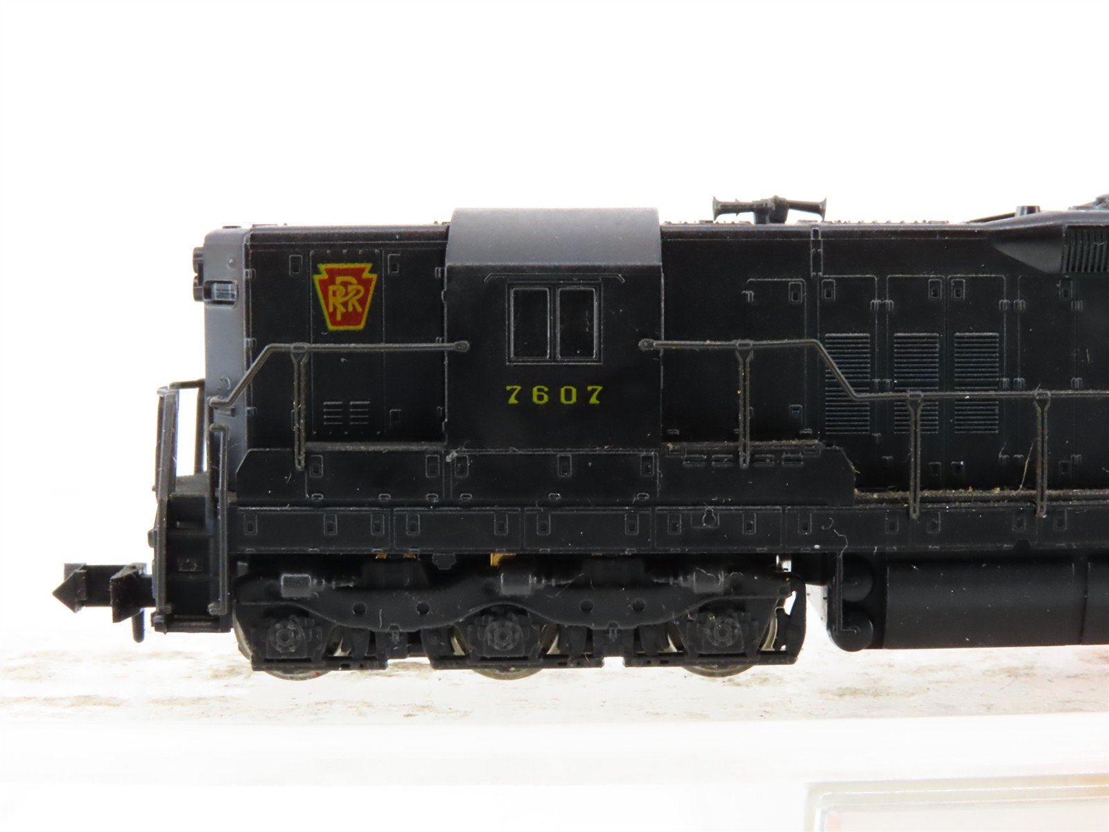 N Scale Atlas 4527 PRR Pennsylvania SD9 Diesel Locomotive #7607