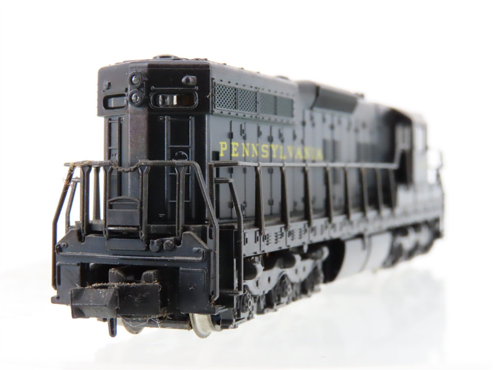 N Scale Atlas 4527 PRR Pennsylvania SD9 Diesel Locomotive #7607