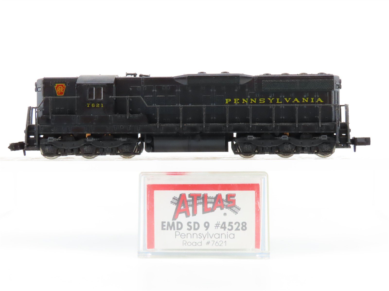 N Scale Atlas 4528 PRR Pennsylvania SD9 Diesel Locomotive #7621