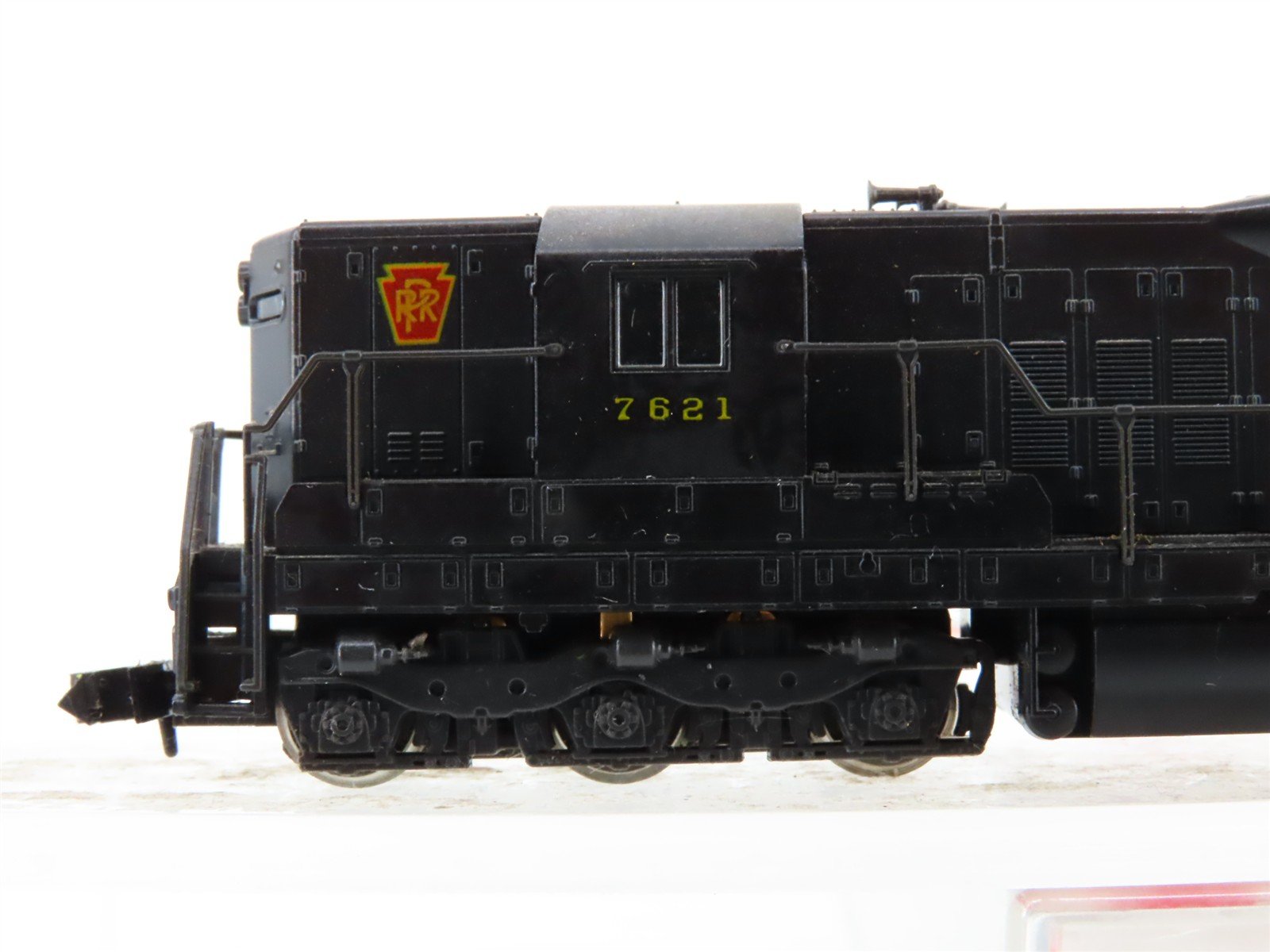 N Scale Atlas 4528 PRR Pennsylvania SD9 Diesel Locomotive #7621