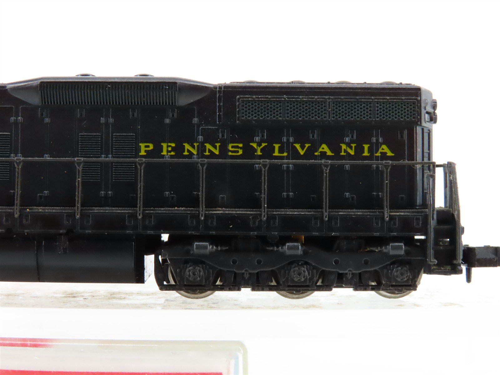 N Scale Atlas 4528 PRR Pennsylvania SD9 Diesel Locomotive #7621