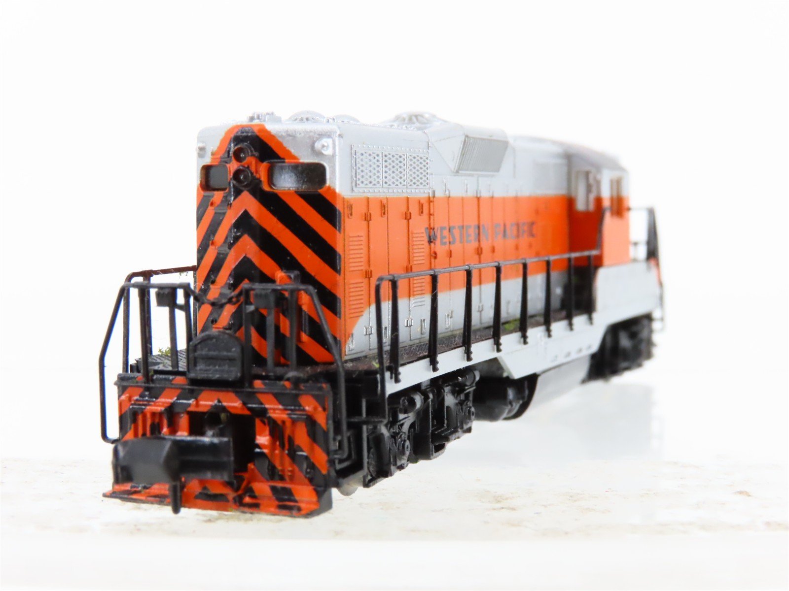N Scale Atlas 48238 WP Western Pacific GP7 Diesel Locomotive