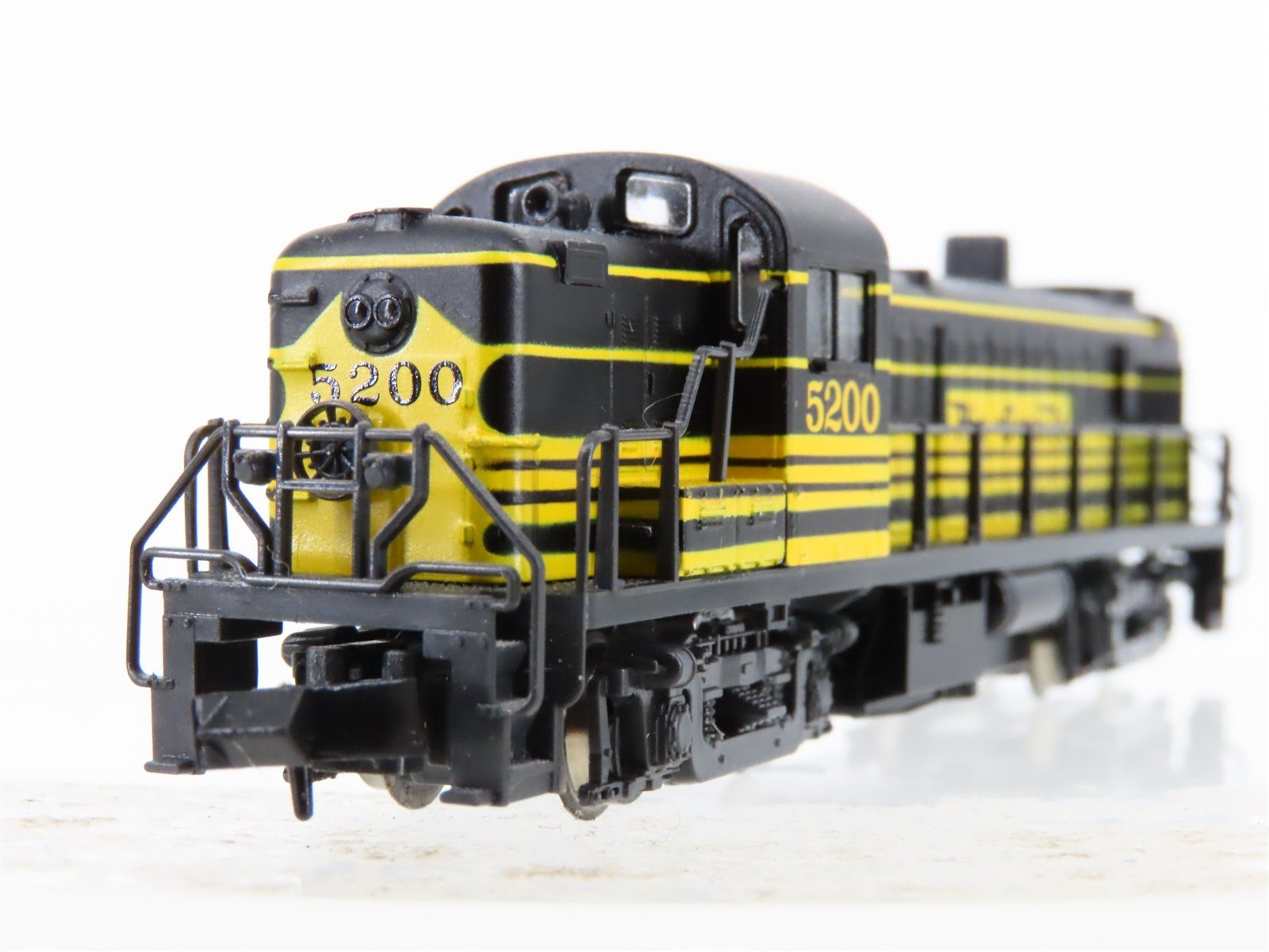 N Scale Atlas 42010 DRGW Rio Grande RS-3 Diesel Locomotive #5200