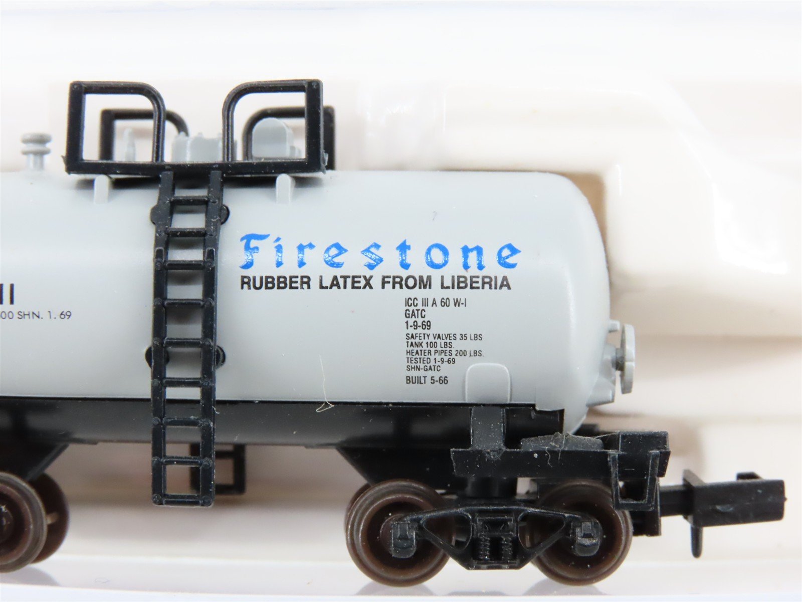 N Scale Atlas 32391 GATX Firestone Beer Can Tankcar #31211