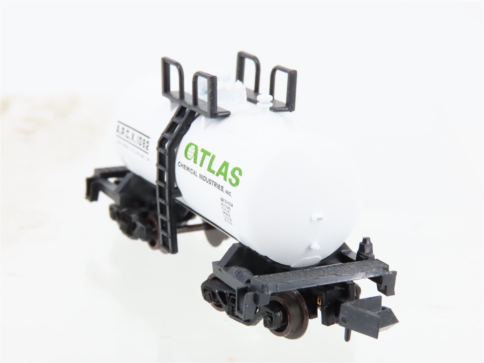 N Scale Atlas 3241 APCX Atlas Chemical Beer Can Tankcar #1082