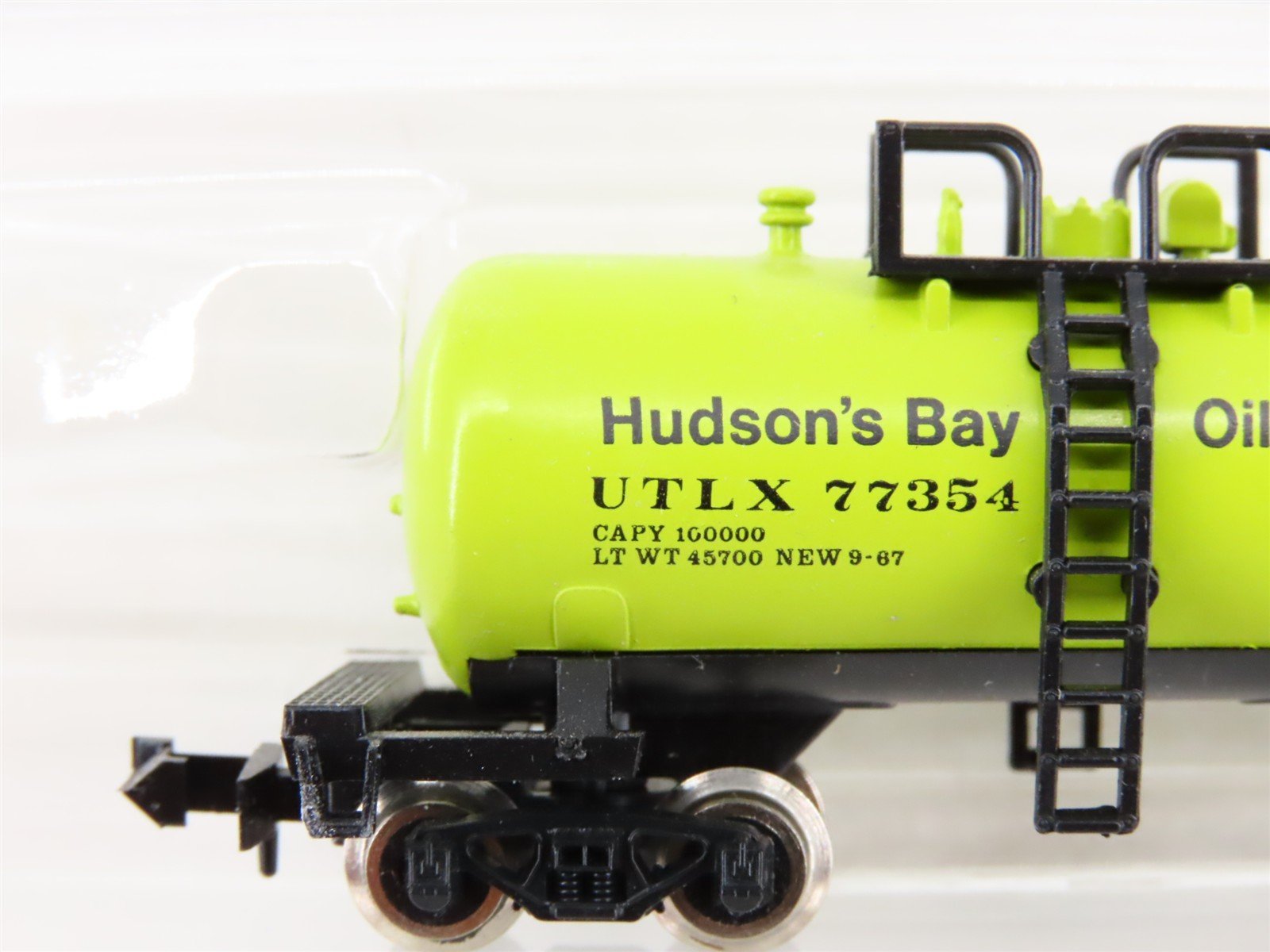 N Scale Atlas 3238 UTLX Hudson Bay Beer Can Tankcar #77354