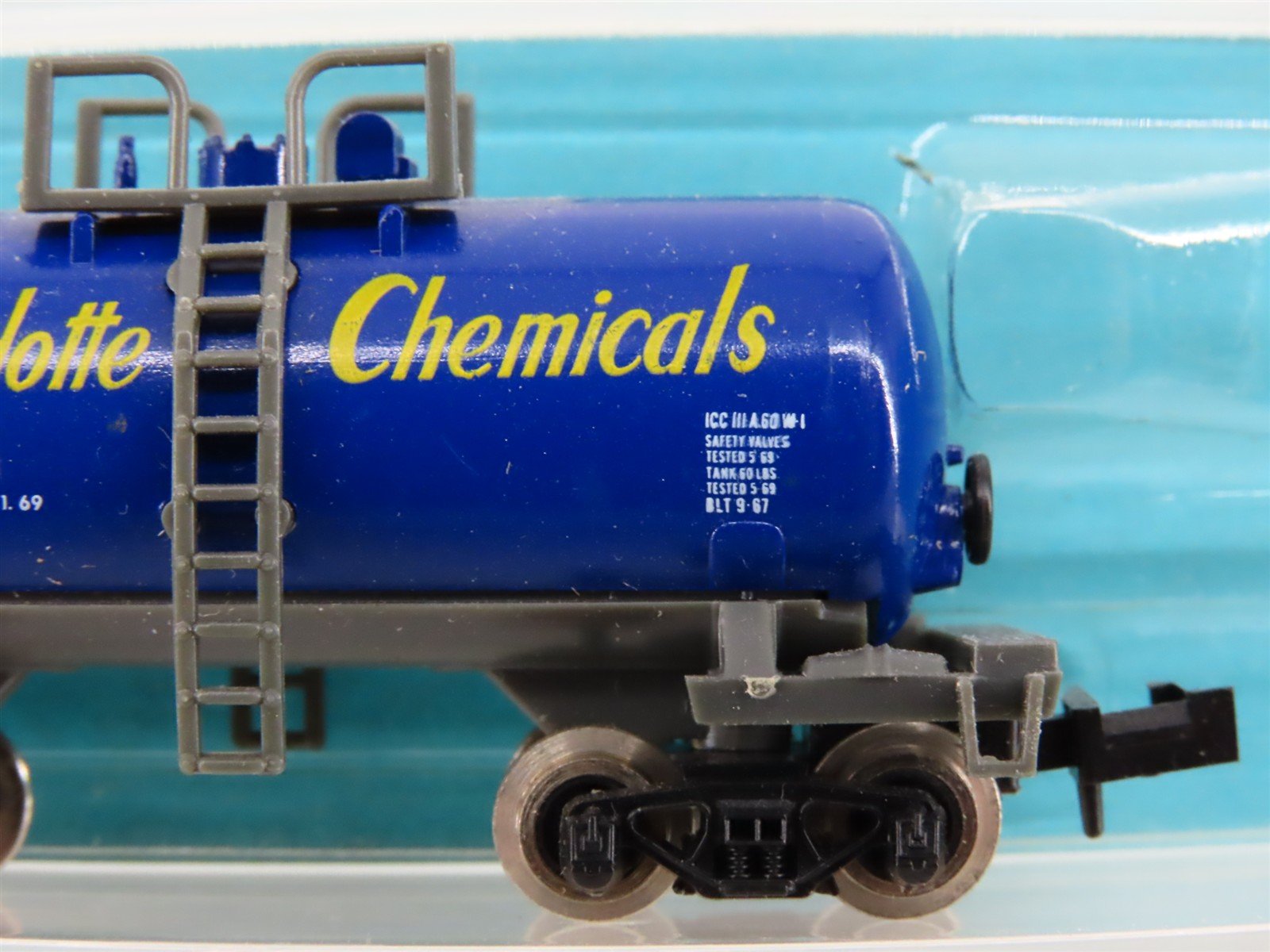 N Scale Atlas 3240 SHPX Wyandotte Blue Beer Can Tankcar #3985