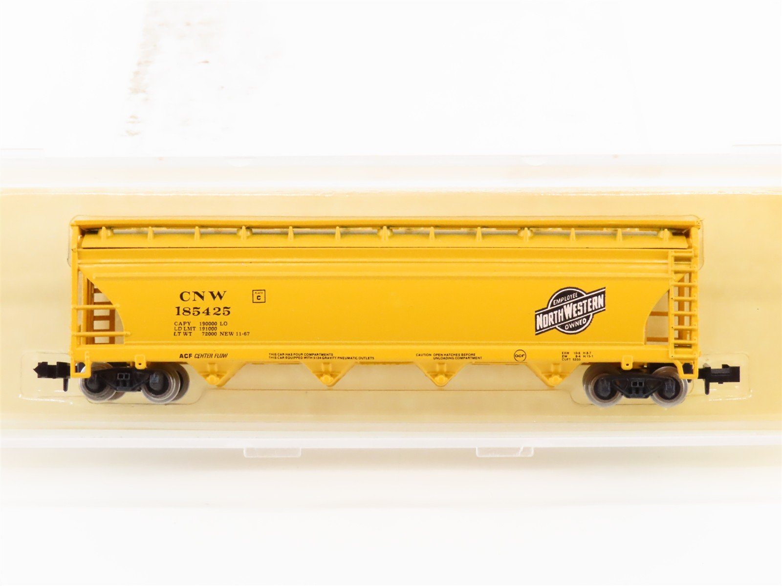 N Scale Atlas 3711 CNW Chicago Northwestern 4-Bay Covered Hopper #185425