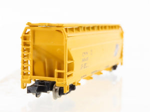 N Scale Atlas 3711 CNW Chicago Northwestern 4-Bay Covered Hopper #185425