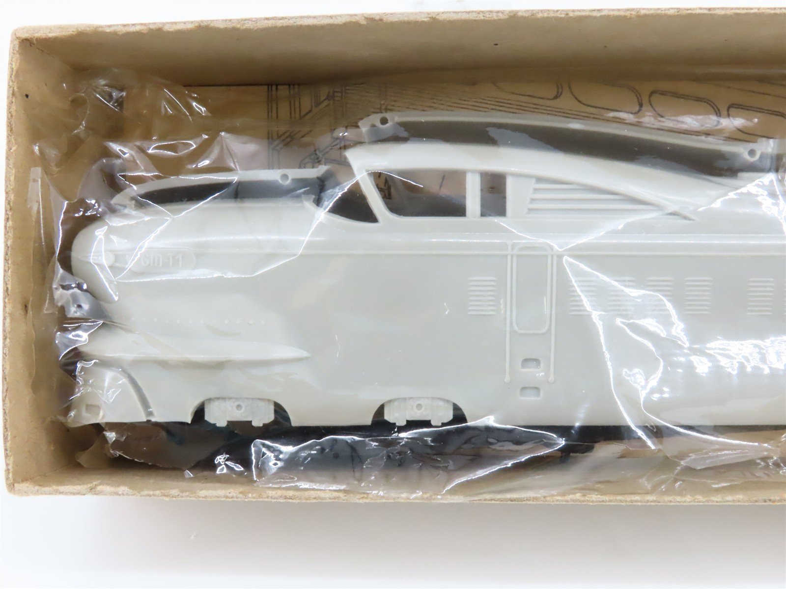 HO Scale Varney Kit #2583 Undecorated AeroTrain Locomotive - Unpowered