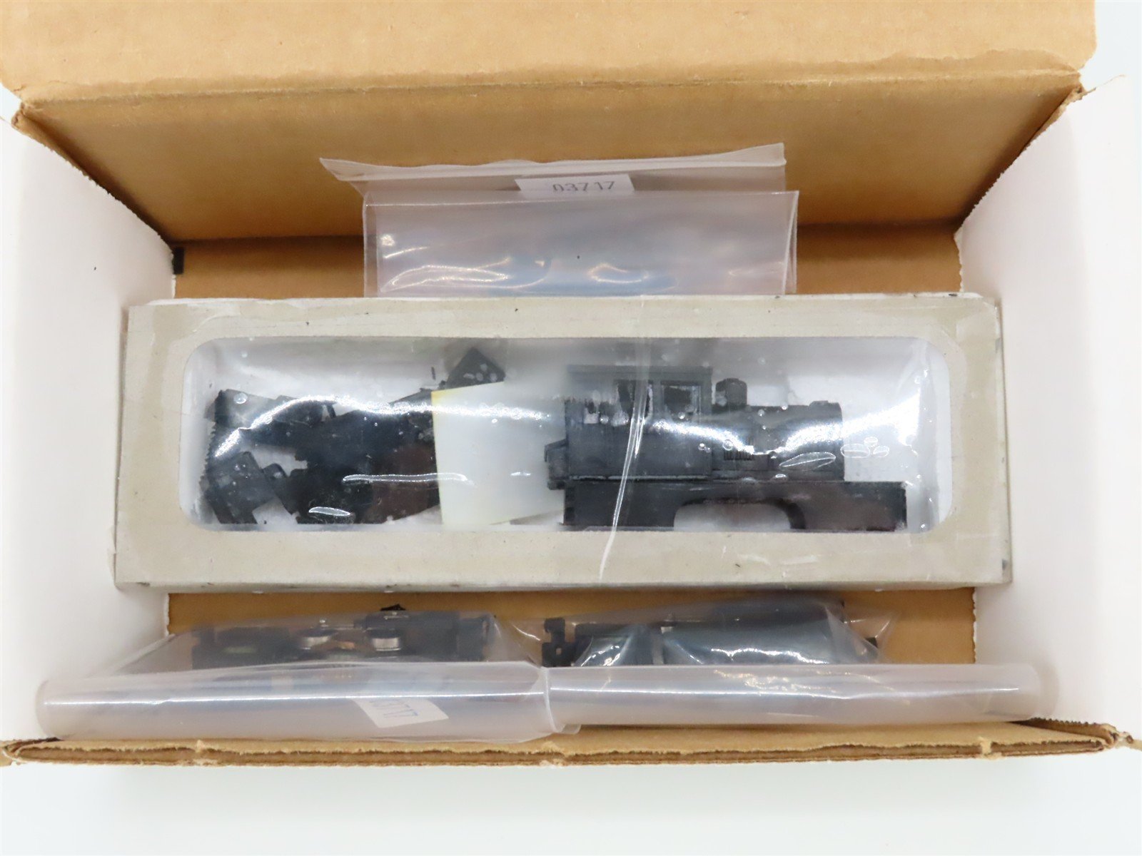 HOn30 Miracle Castings Kit Undecorated Whitcomb Diesel Switchers w/ Mechanisms