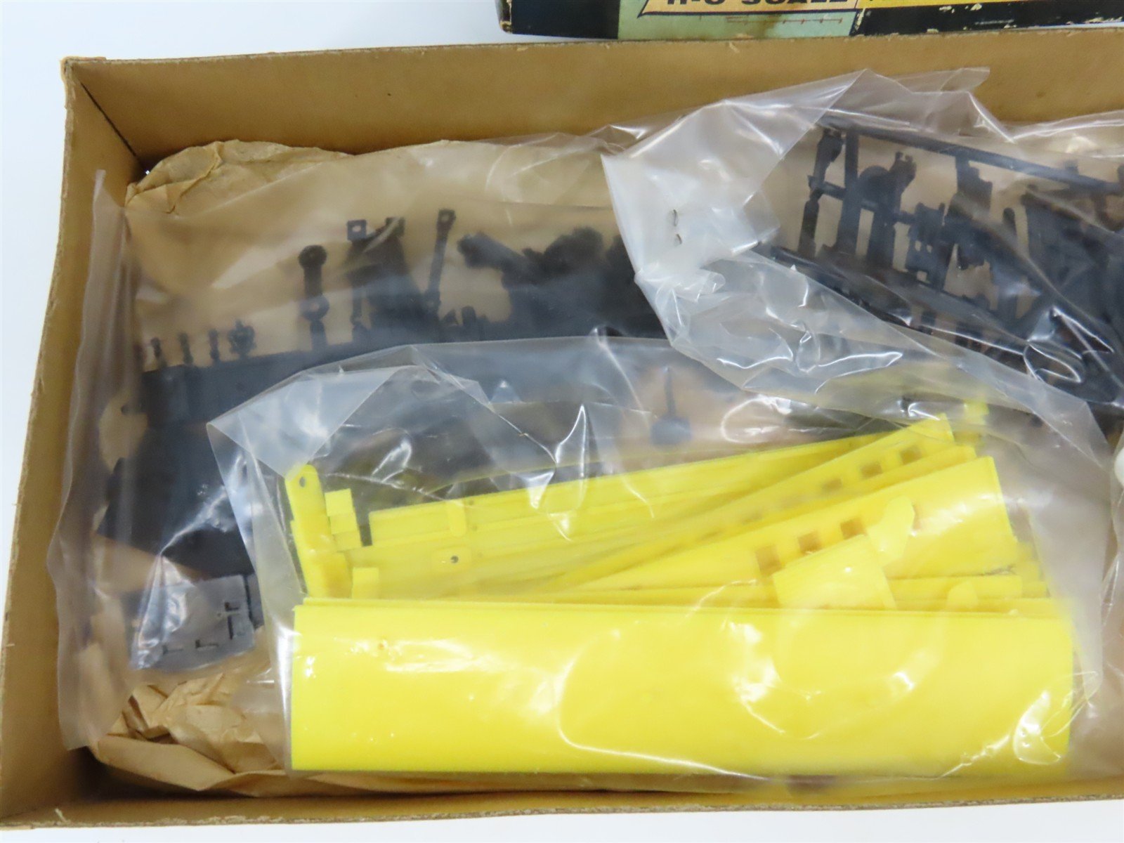HO Scale Trail Blazers 7-389 The General 4-4-0 Steam Loco Set Kit STATIC MODLE