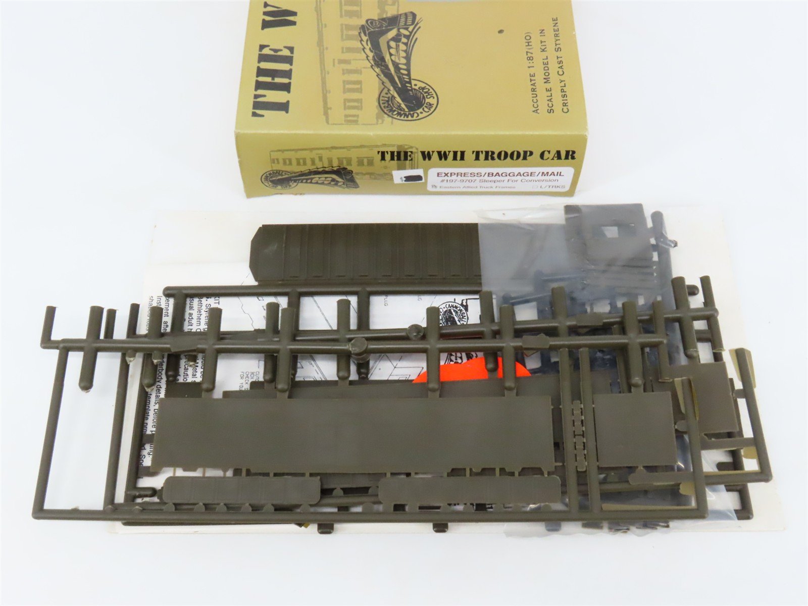 HO Scale MRR 197-9707 WWII Rxpress/Baggage Mail Passenger Car Kit