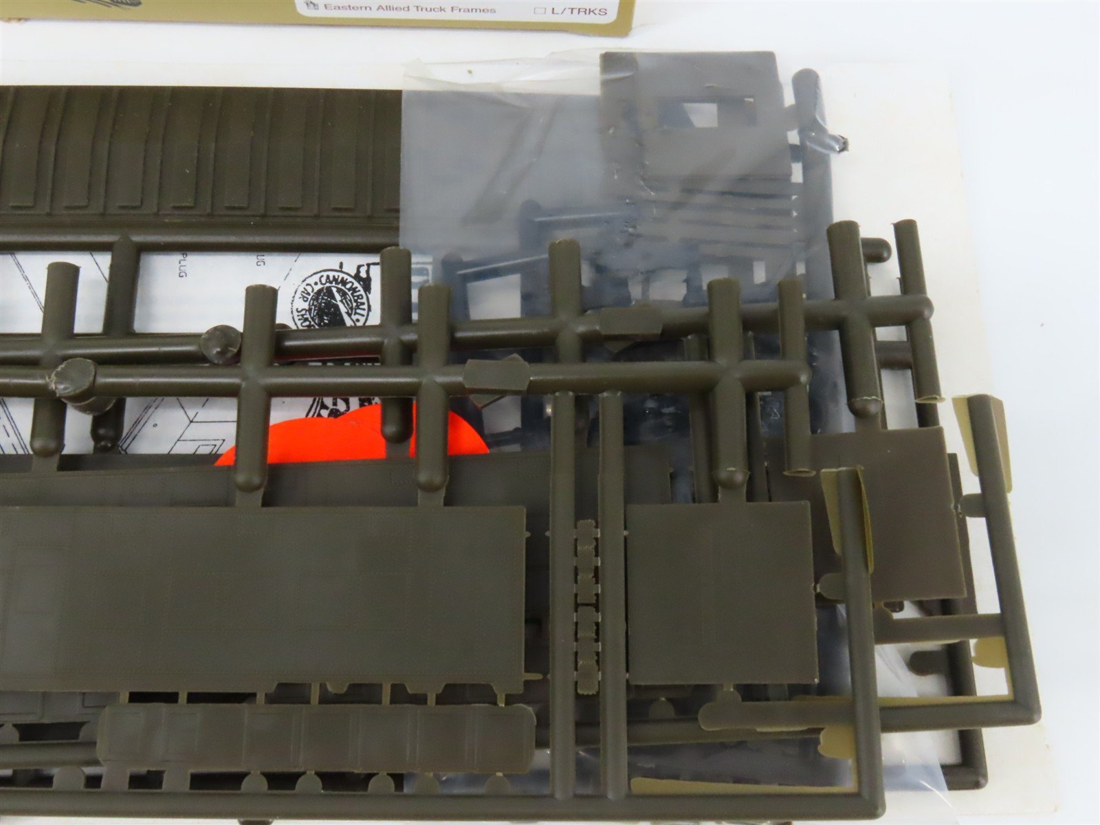 HO Scale MRR 197-9707 WWII Rxpress/Baggage Mail Passenger Car Kit