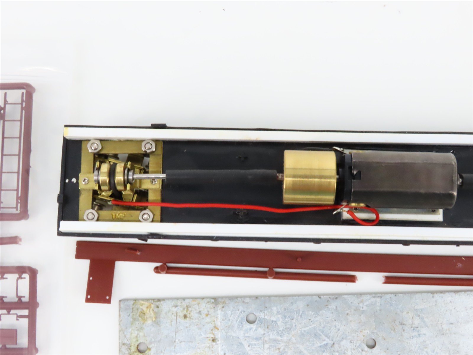 HO Scale Proto 2000 Kit 21788 NYC 50' Box Car #176221 - MOTORIZED
