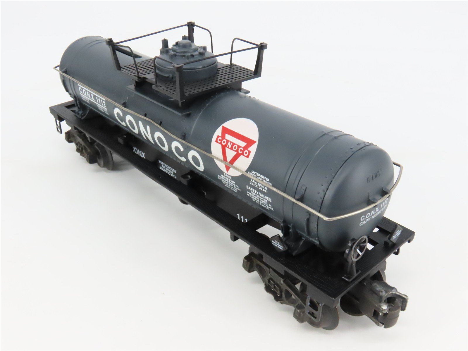 O 3-Rail K-Line K-639104 Conoco Gray Single Dome Tank Car Bank #1112 w/ Display