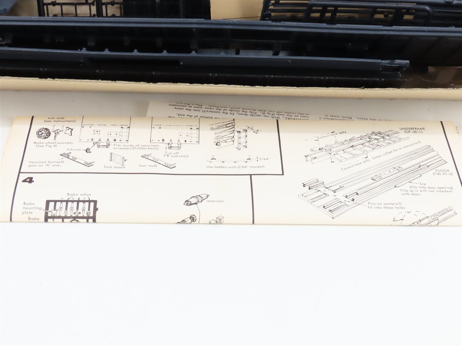 O Scale 2-Rail Walthers Kit #5410 Undecorated 50' Waffle Side Box Car