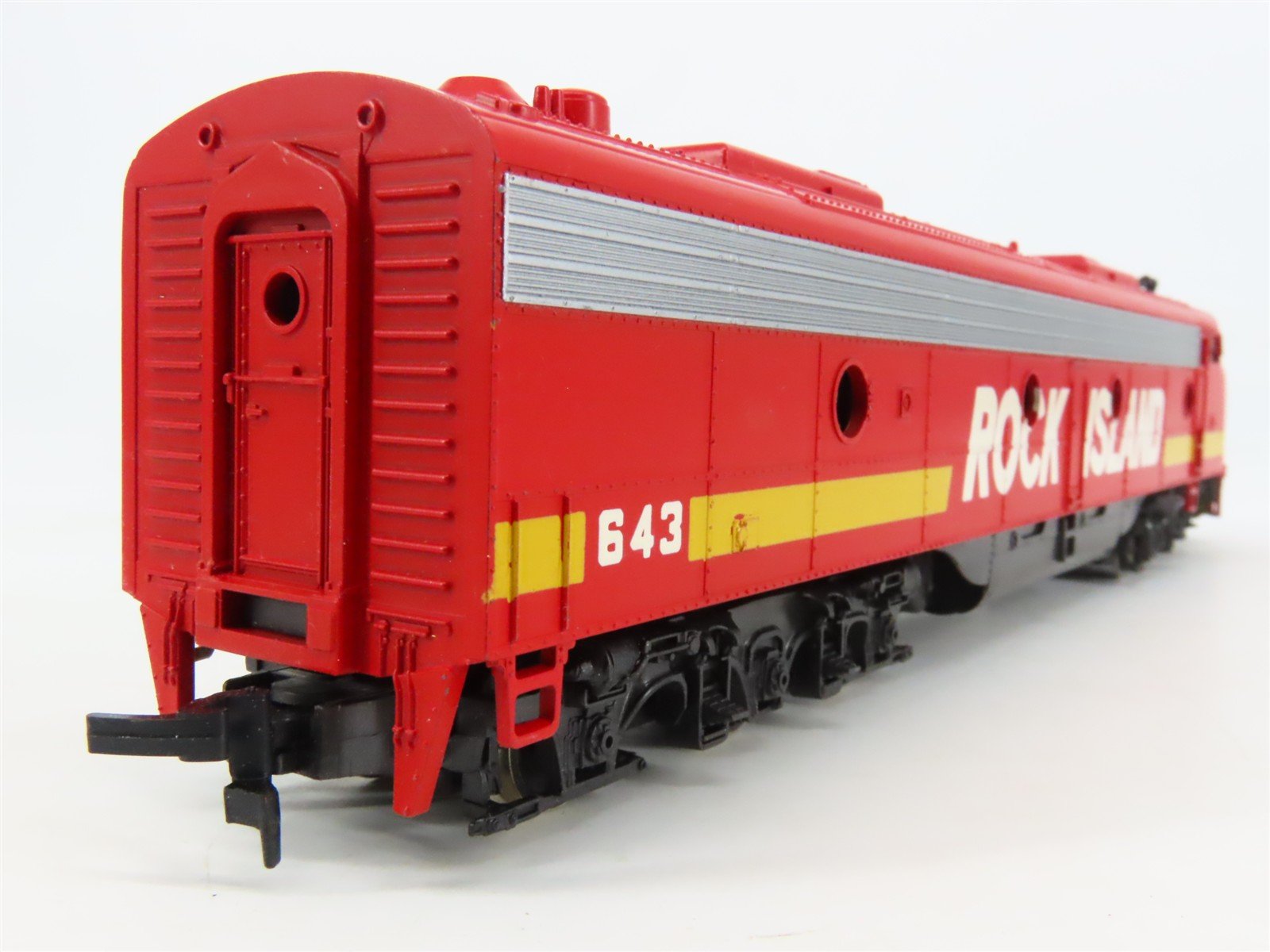 HO Scale Rivarossi RI Rock Island E8/9A Diesel Locomotive #643 UNPOWERED