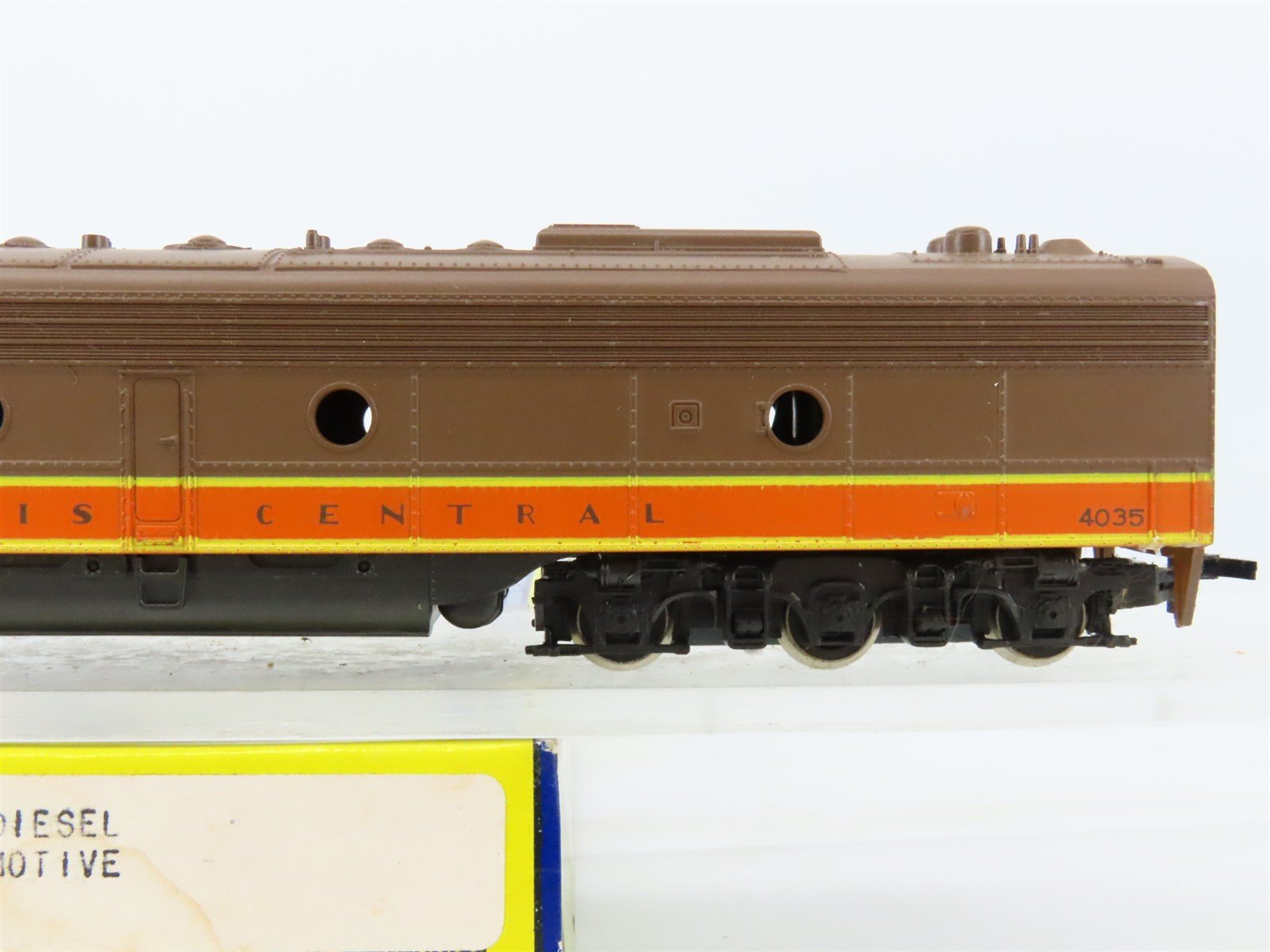 HO Scale Rivarossi IC Illinois Central E8/9A Diesel Locomotive #4035