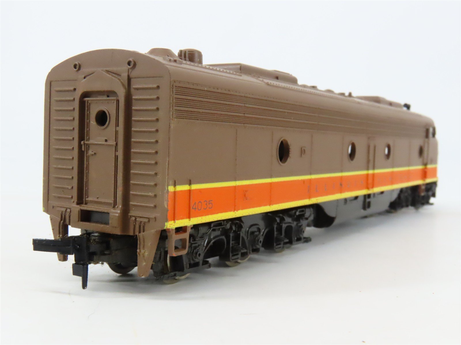 HO Scale Rivarossi IC Illinois Central E8/9A Diesel Locomotive #4035
