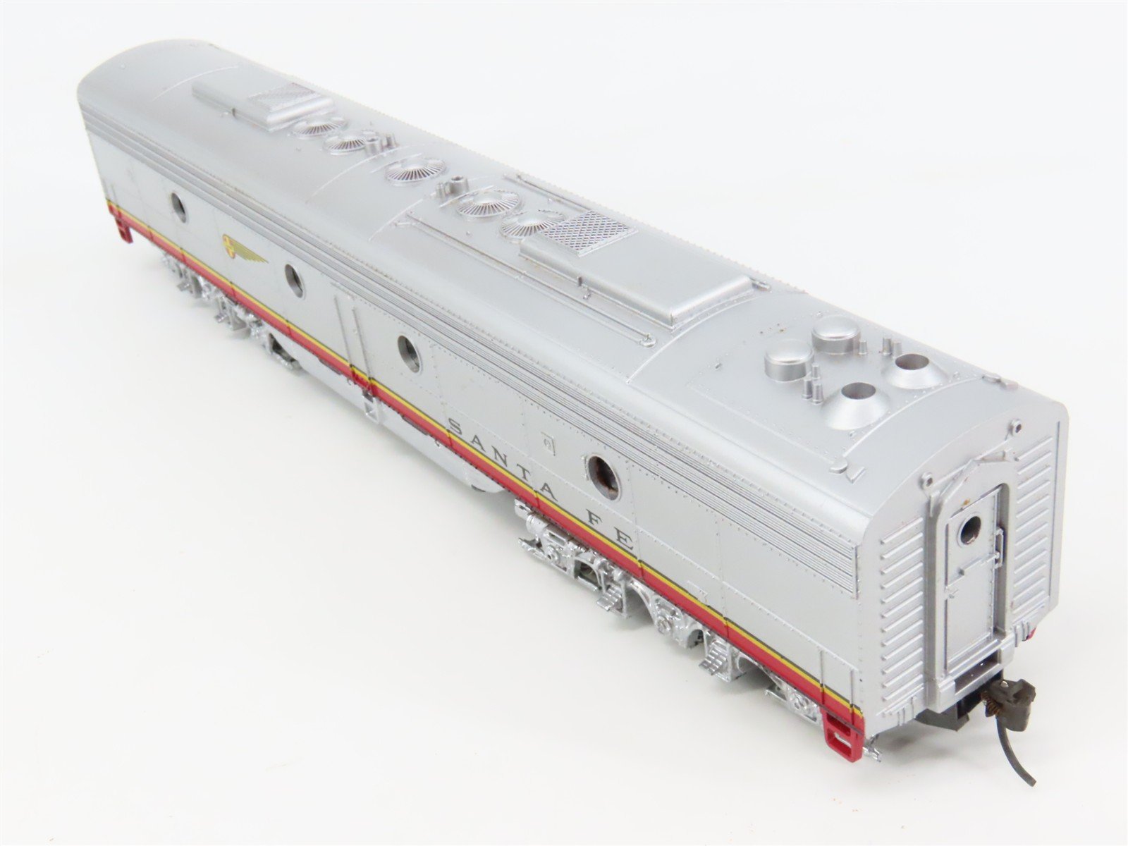 HO Scale Rivarossi 6104 ATSF Santa Fe E8B Diesel Locomotive UNPOWERED