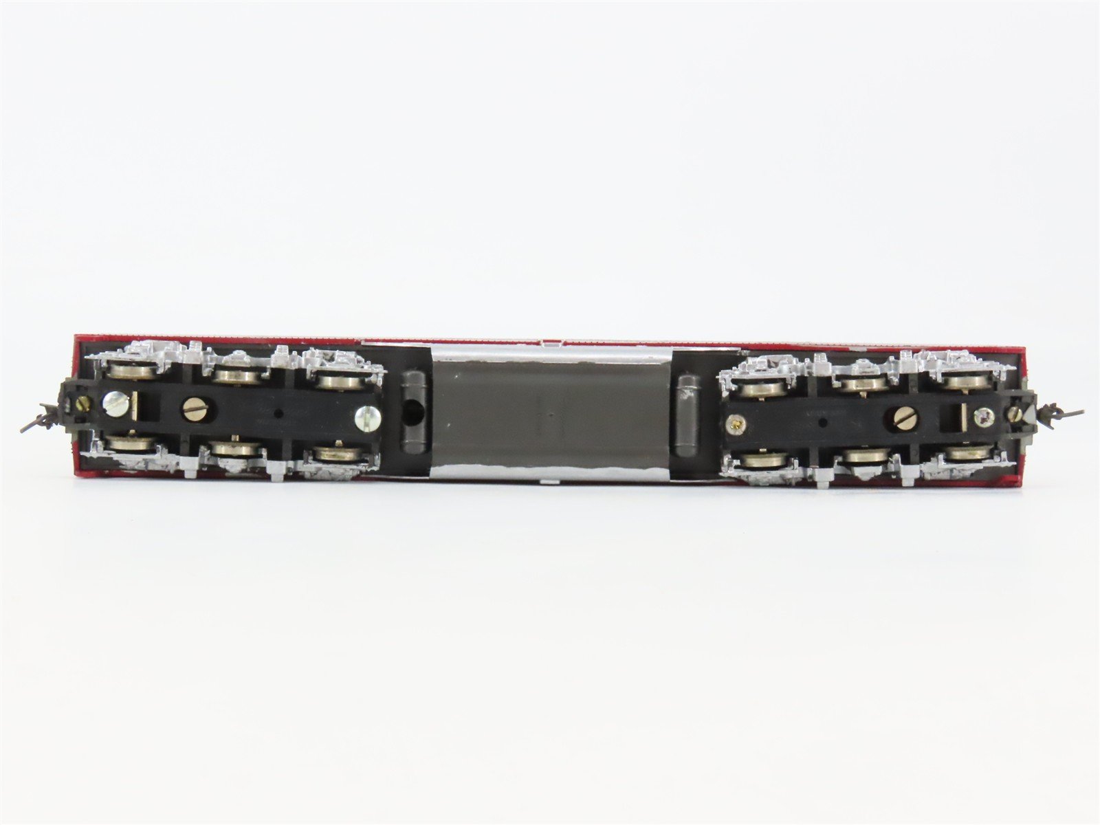 HO Scale Rivarossi 6104 ATSF Santa Fe E8B Diesel Locomotive UNPOWERED