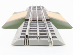 O Gauge 3-Rail Lionel 6-12036 Grade Crossing Track Piece 2-Pack